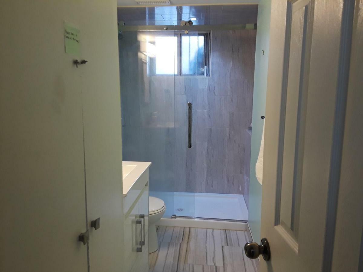 Private Room Near Airport Mississauga Extérieur photo